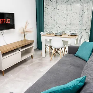  Apartment Lineros