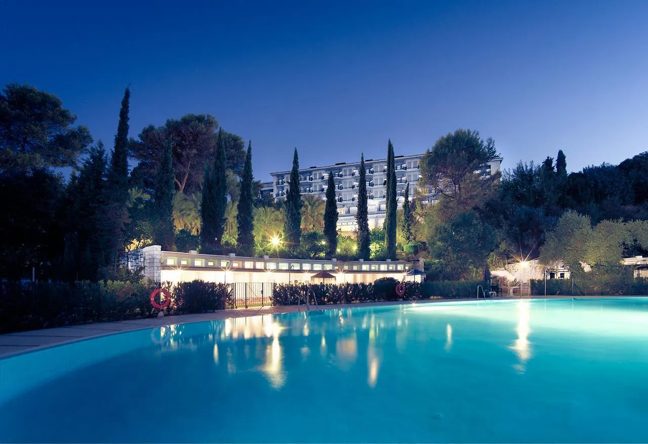 Parador De Cordoba Hotel