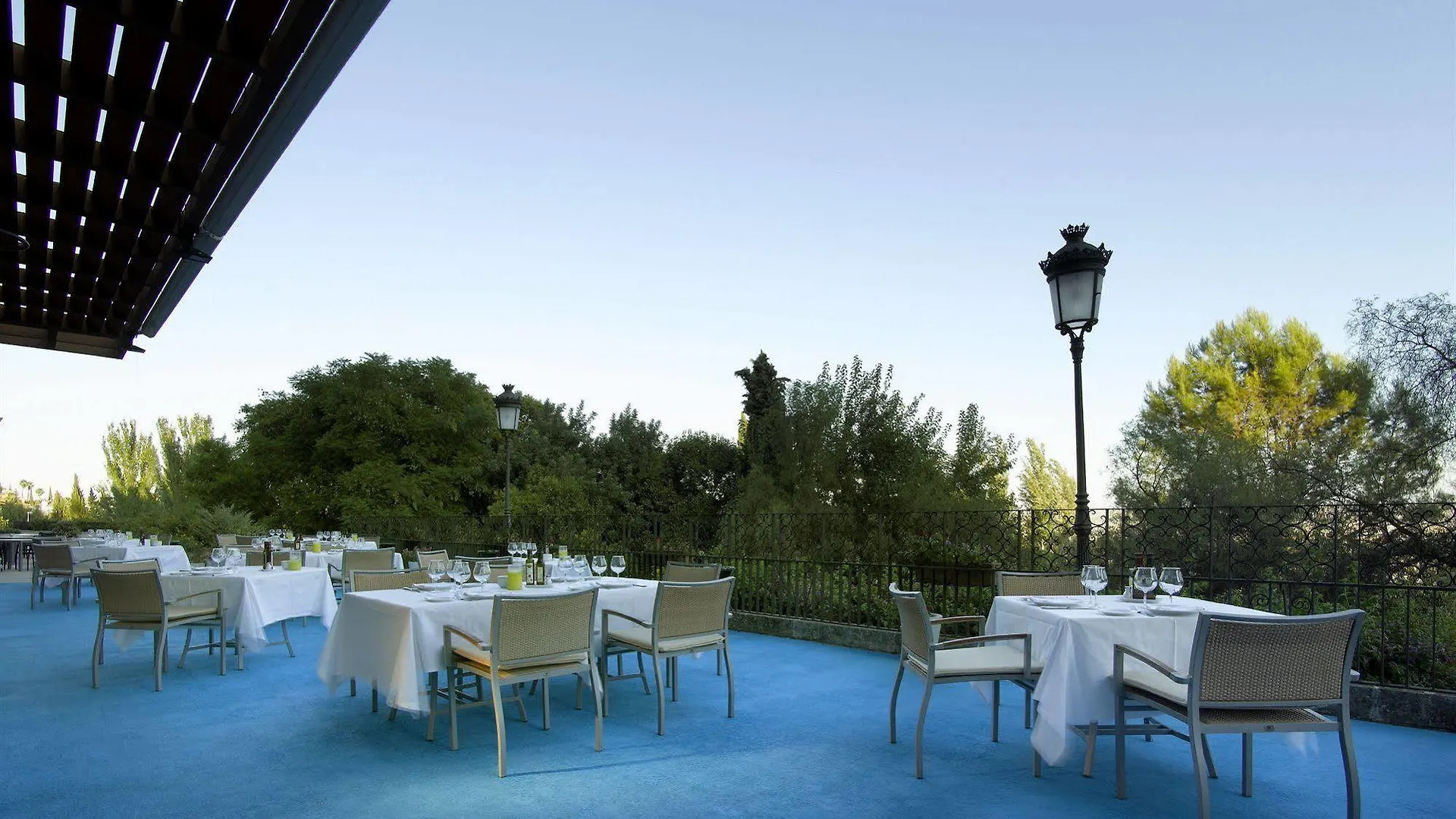 Parador De Cordoba Hotel