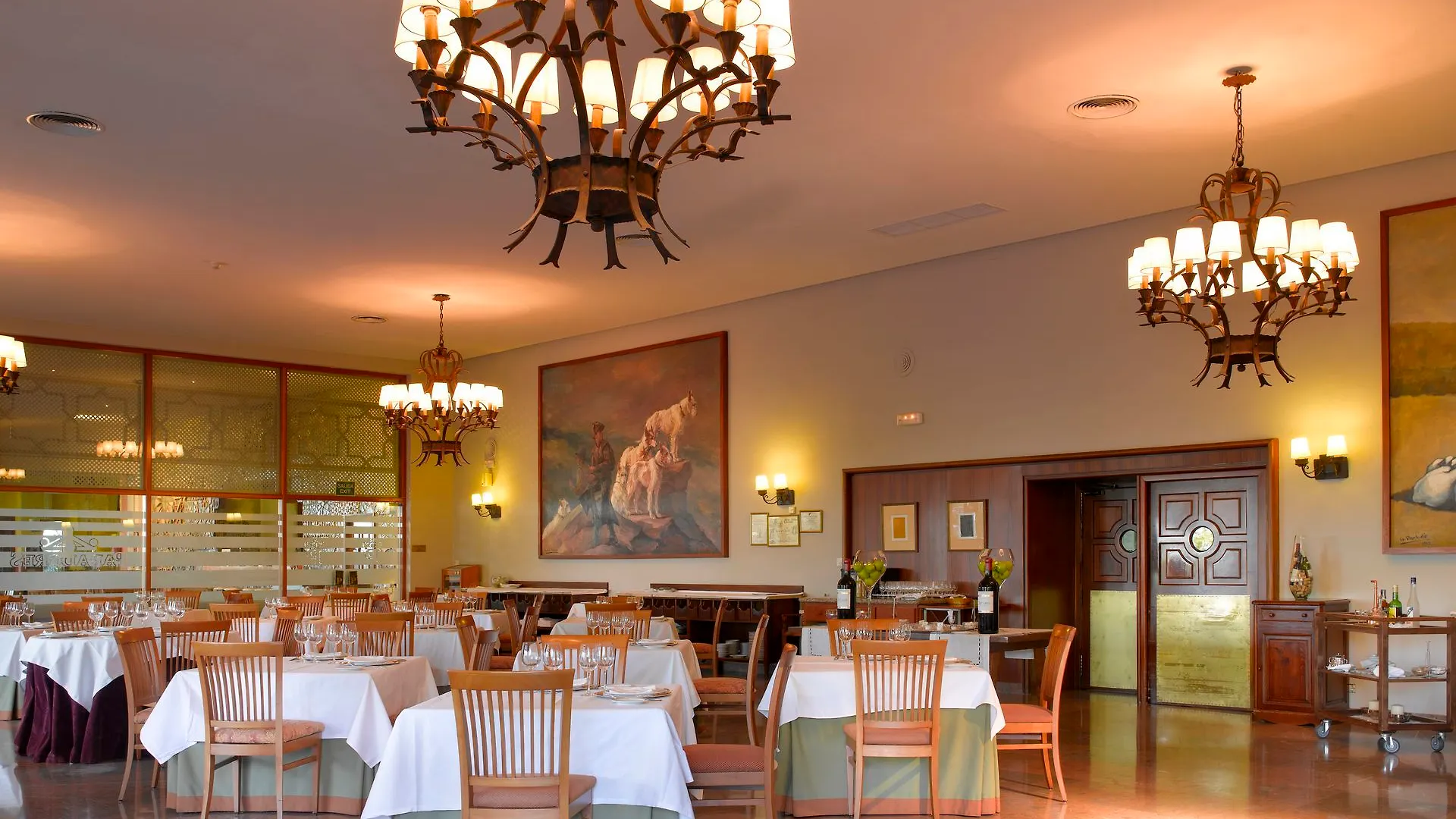 **** Hotel Parador De Kordoba Hiszpania